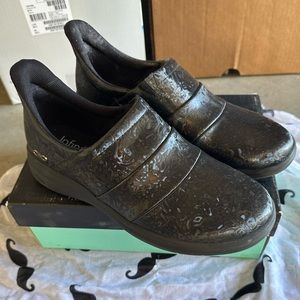 Infinity New Black Nursing shoes